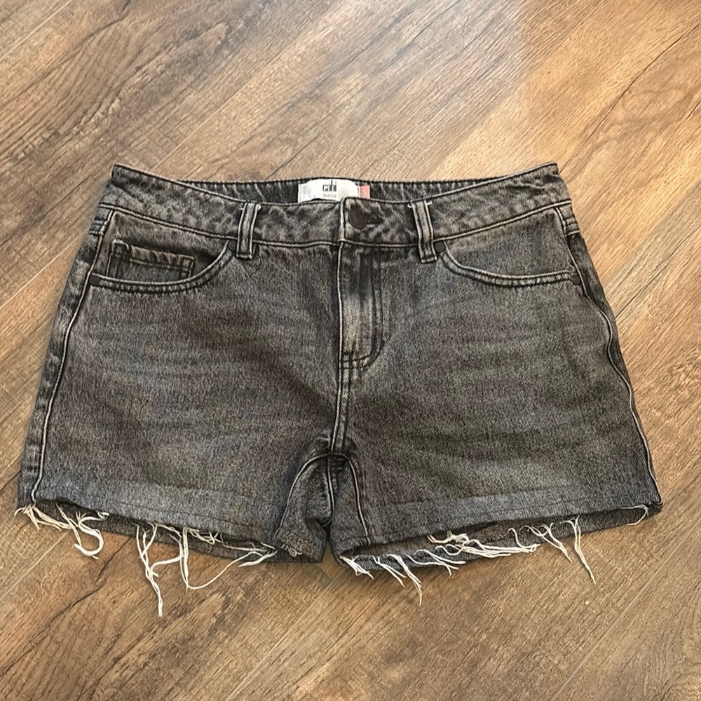 CAbi Washed Black Jean Shorts Women 4 100% bf Raw Frayed Hem Faded Grunge Summer